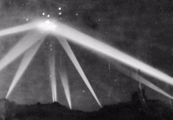 world-war-iis-bizarre-battle-of-los-angeless-featured-photo